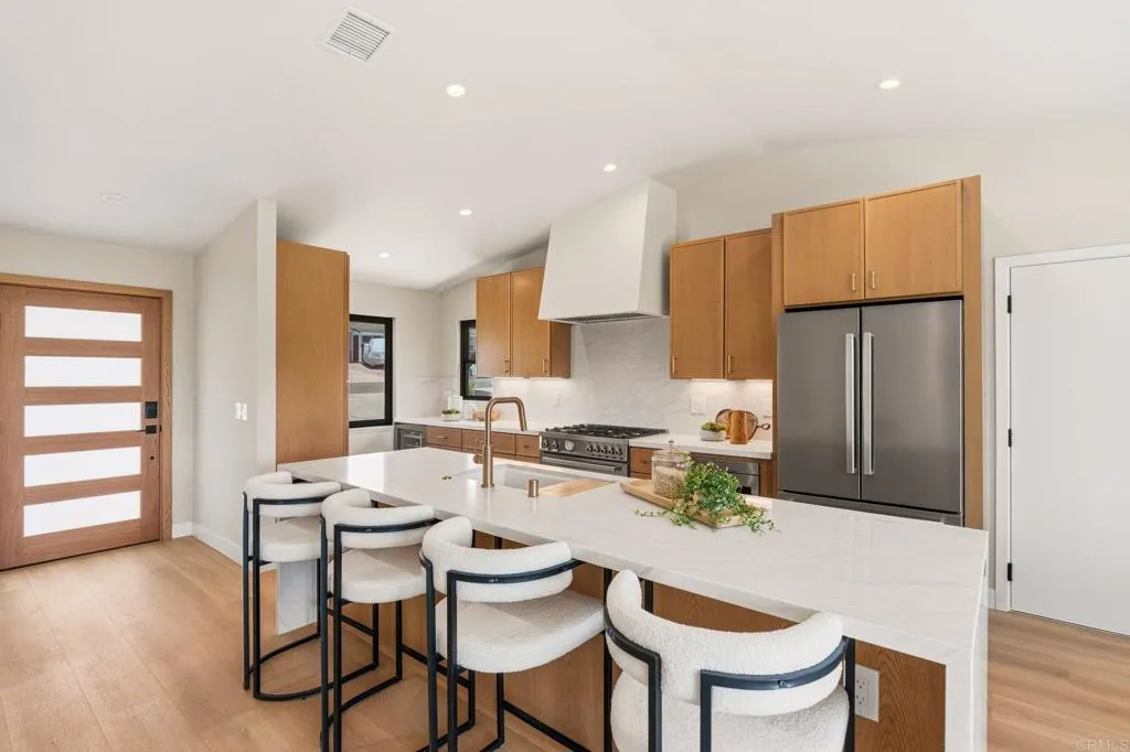https://cdn.realtyfeed.com/cdn/127/306762262/7d2c9d920cd5811d2d7d48dbb0f4e465.webp
