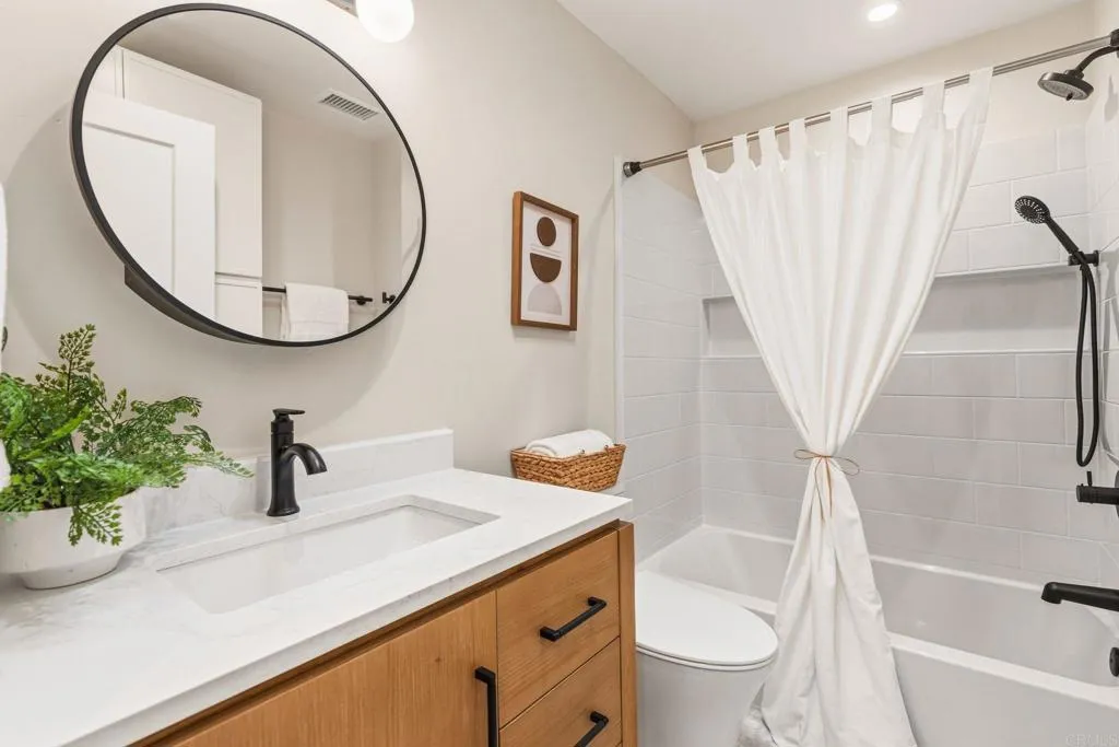 https://cdn.realtyfeed.com/cdn/127/306762262/d8063e358f95d1688db9bbaaaf331b15.webp