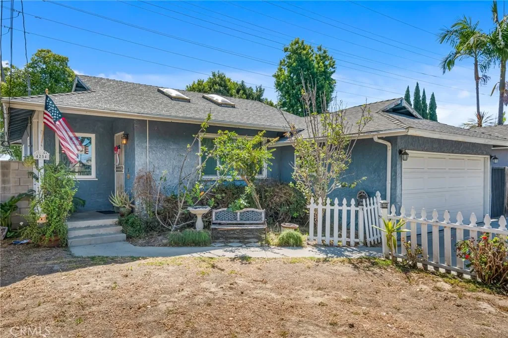 4254 Stevely, Lakewood, CA 90713 - Main photo, Lakewood, CA