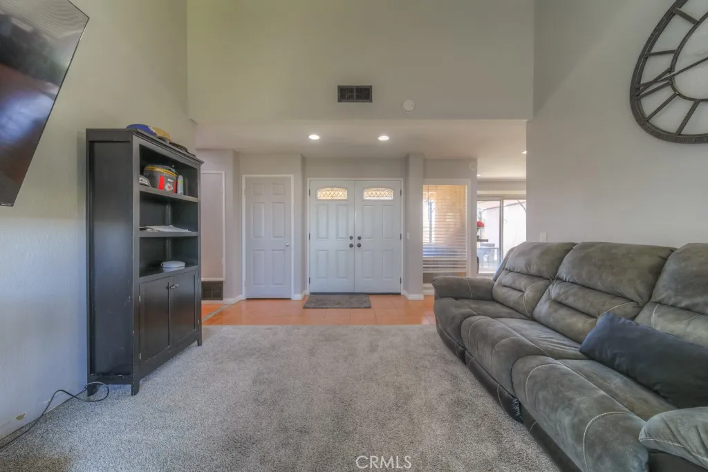 6591 Grant, Chino, CA 91710 - Photo 5 of 41, Chino, CA