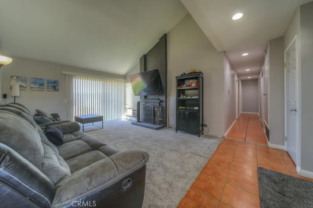 6591 Grant, Chino, CA 91710 - Photo 4 of 41, Chino, CA