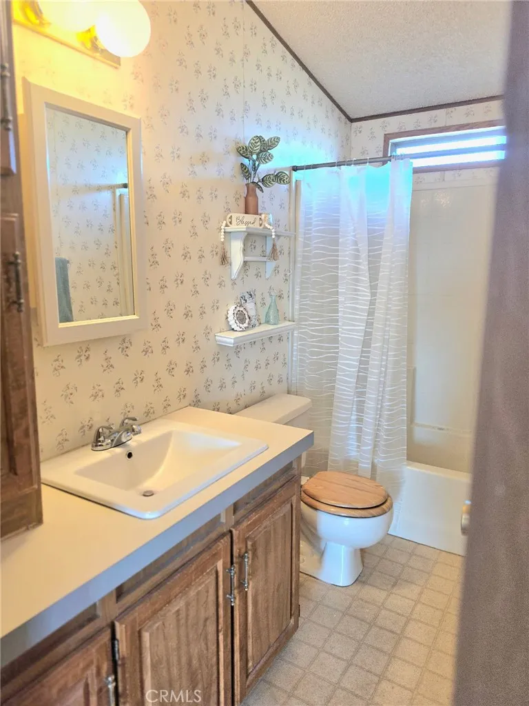 49645 Three Points Road, Lancaster, CA 93536 - Photo 4 of 11, Lancaster, CA
