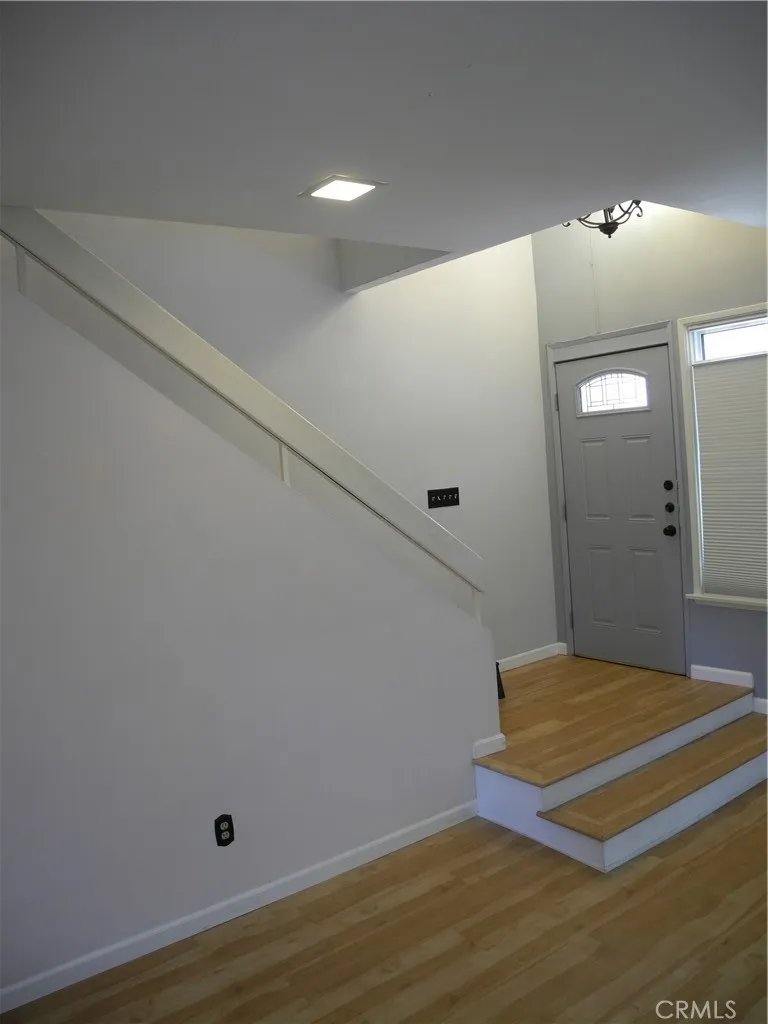10221 De Soto Avenue Unit 107, Chatsworth, CA 91311 - Photo 3 of 33, Chatsworth, CA