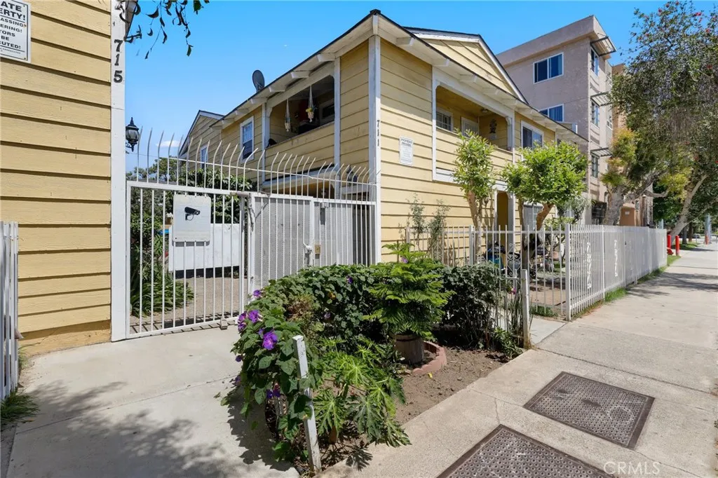 711 N Lacy Street Unit D, Santa Ana, CA 92701 - Photo 2 of 26, Santa Ana, CA