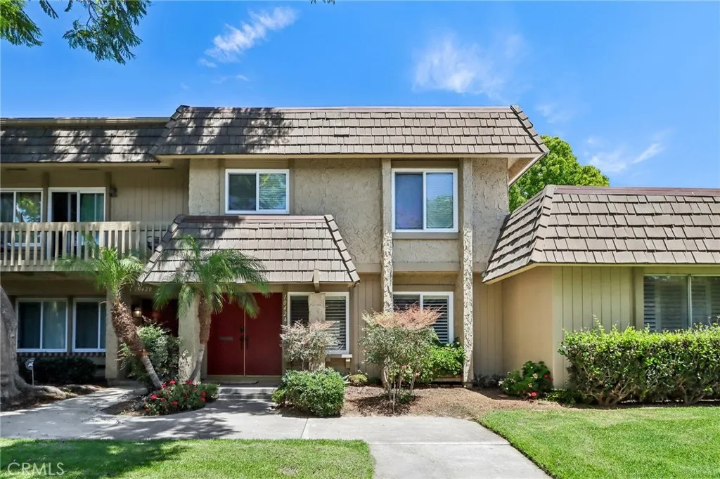 10424 Echo River Court, Fountain Valley, CA 92708 - Photo 2 of 43, Fountain Valley, CA