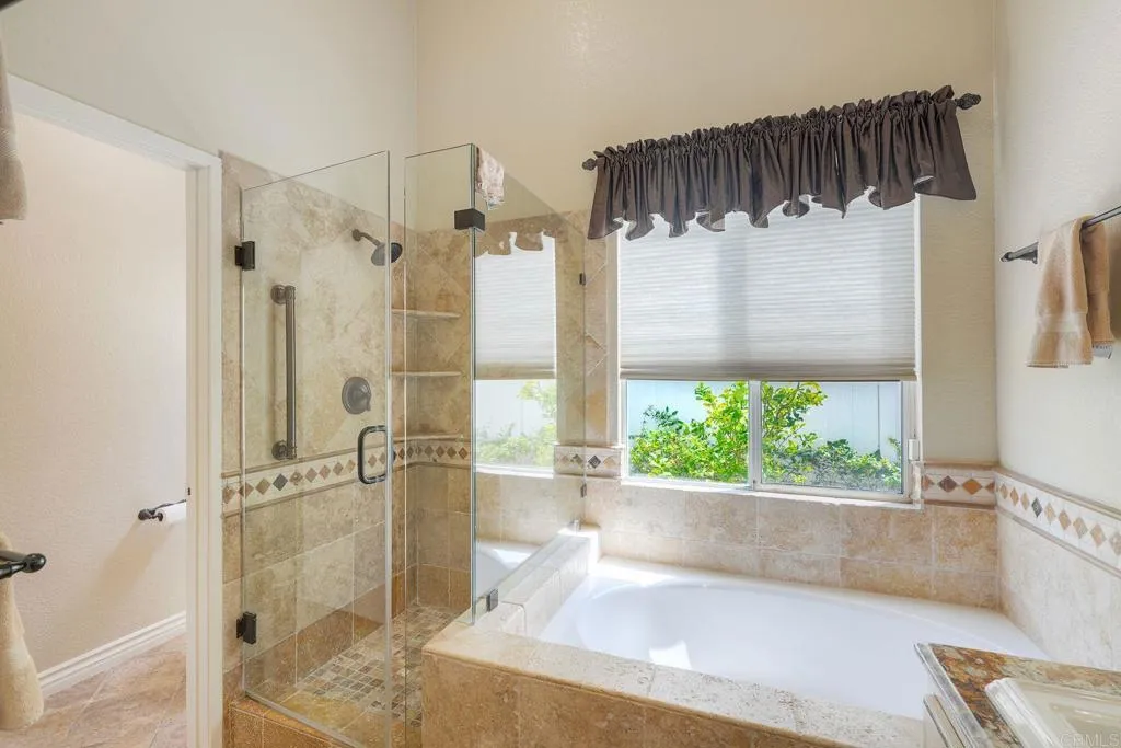 https://cdn.realtyfeed.com/cdn/127/306762343/74a9b29413f5a72d3a9dbd3521f513ff.webp