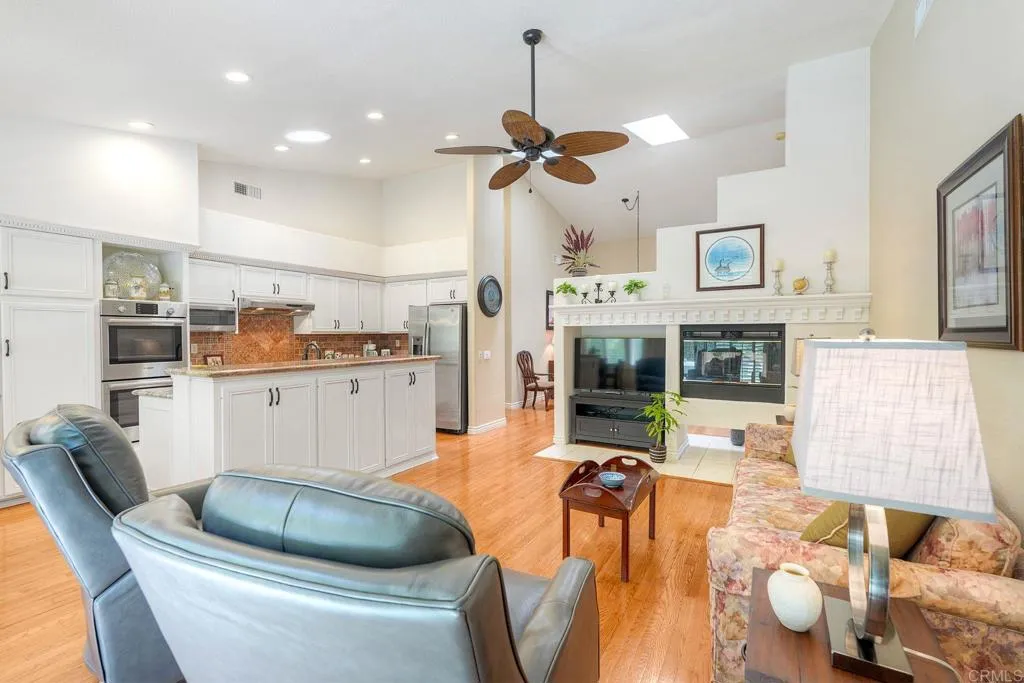 https://cdn.realtyfeed.com/cdn/127/306762343/92e37793881b4ea71c3afe0b82c37f17.webp