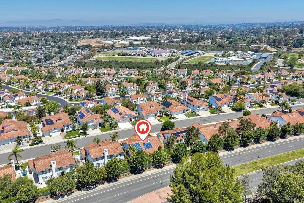 https://cdn.realtyfeed.com/cdn/127/306762343/98664c3f9201e80da59617ef83ce86df.webp