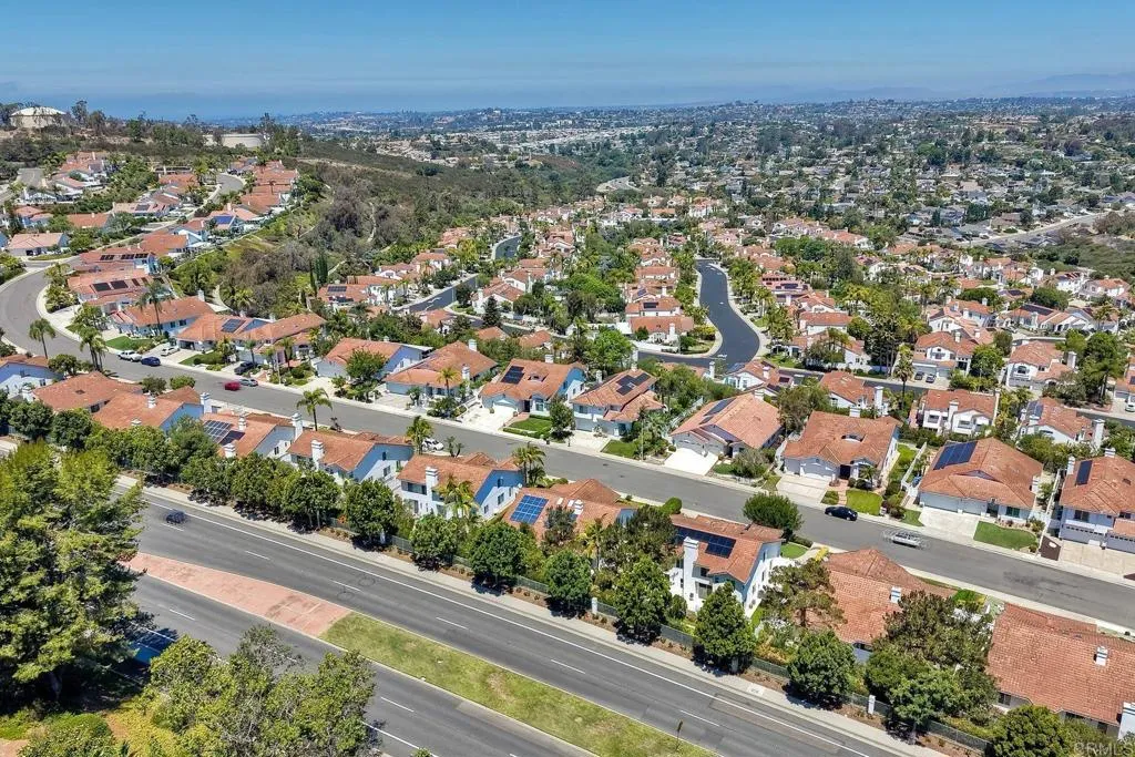 https://cdn.realtyfeed.com/cdn/127/306762343/cce8e646e409fc9f40bb6b7cf3c39685.webp