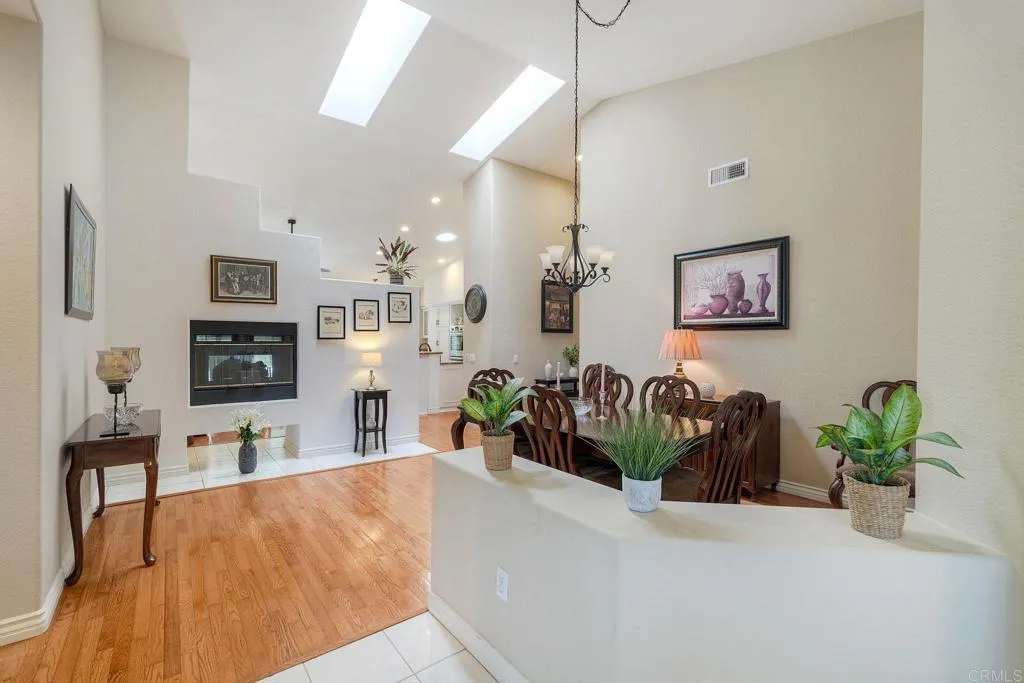 https://cdn.realtyfeed.com/cdn/127/306762343/cda3ac104e3947cab1c3b2f28beb085f.webp