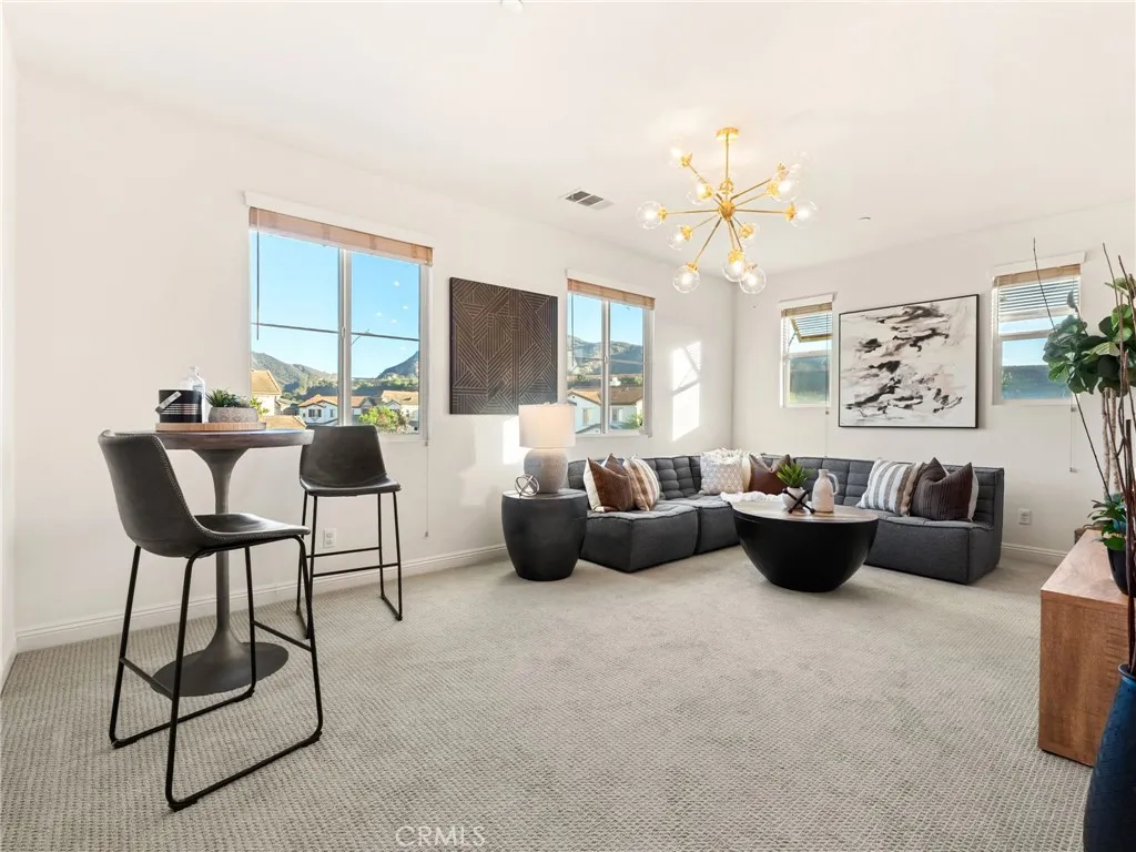 https://cdn.realtyfeed.com/cdn/127/306762351/0a0281306539a1972ad7295e1fa6b15f.webp
