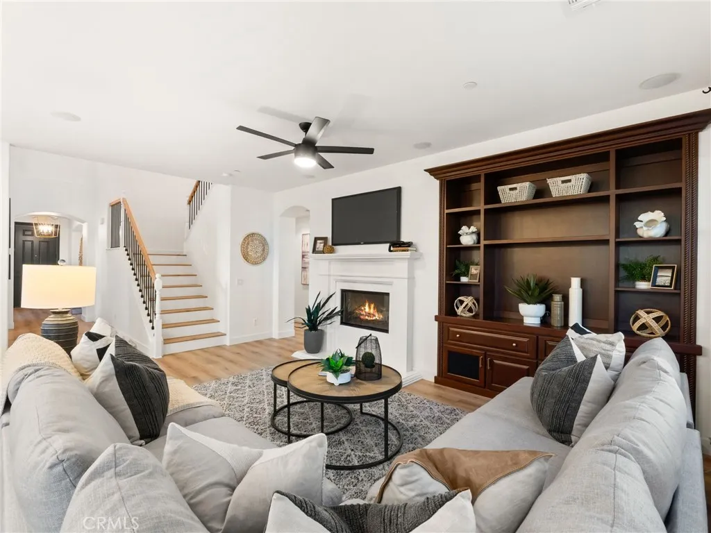 https://cdn.realtyfeed.com/cdn/127/306762351/1e72c1a57315f0082d4ed85b91256dc9.webp