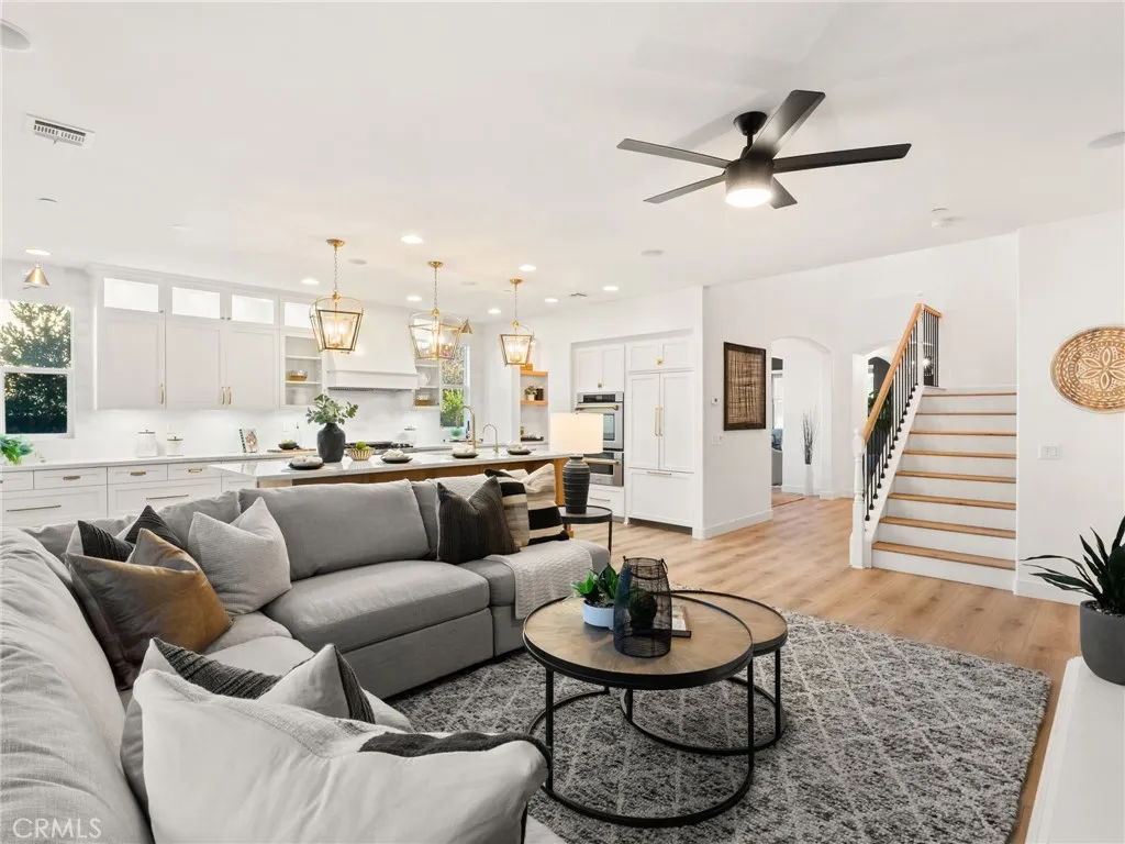 https://cdn.realtyfeed.com/cdn/127/306762351/627416f9f31b48800540854dde0636d1.webp