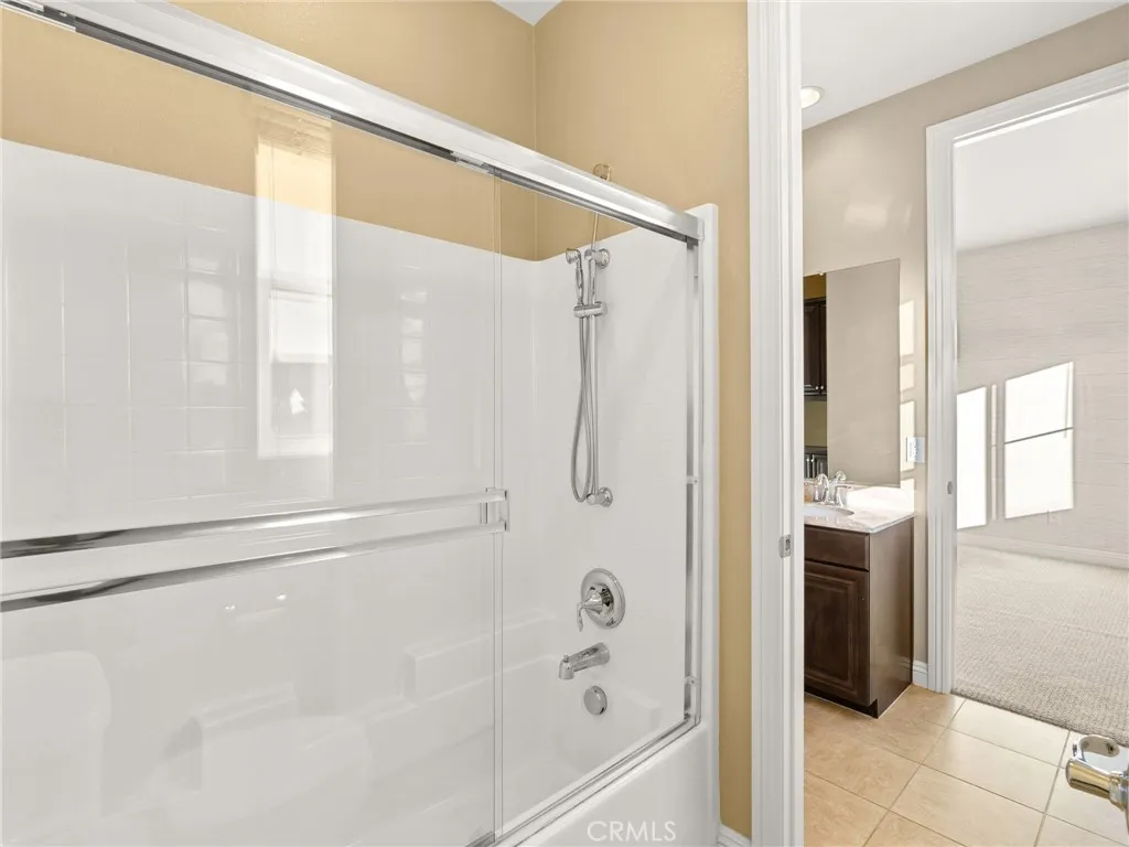 https://cdn.realtyfeed.com/cdn/127/306762351/8a84acf06d195a3c54de58b8edbb4fc6.webp