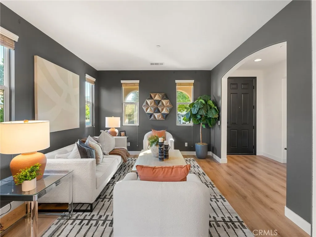 https://cdn.realtyfeed.com/cdn/127/306762351/8ffe8ad3fb617cbe42441fe2a747ead7.webp