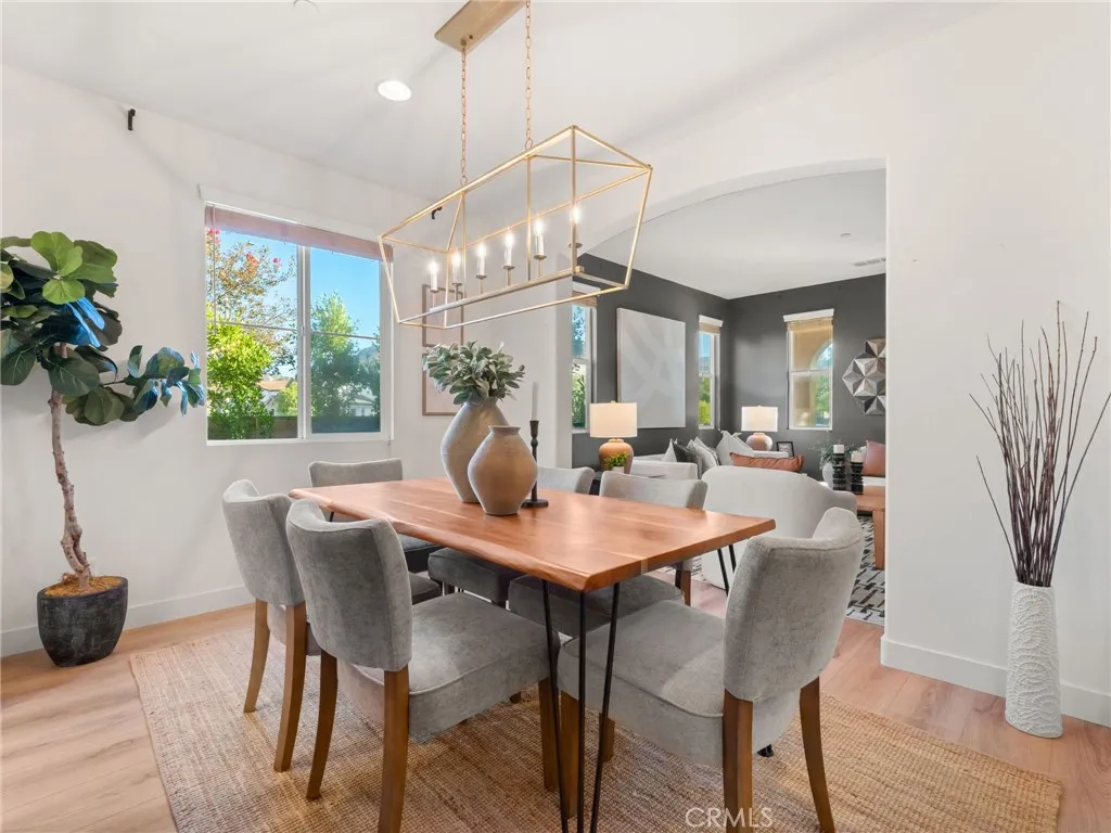 https://cdn.realtyfeed.com/cdn/127/306762351/aae659ff369af427f689f7a758bfe36d.webp