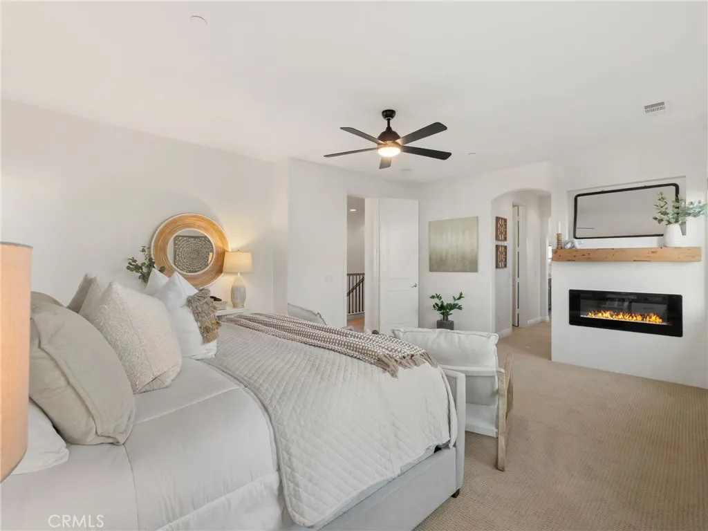 https://cdn.realtyfeed.com/cdn/127/306762351/b65d236d123c4d0cb8a056c92130ee85.webp