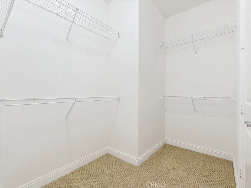 https://cdn.realtyfeed.com/cdn/127/306762351/e7cf0e2ce938f9f533a45113511aef45.webp