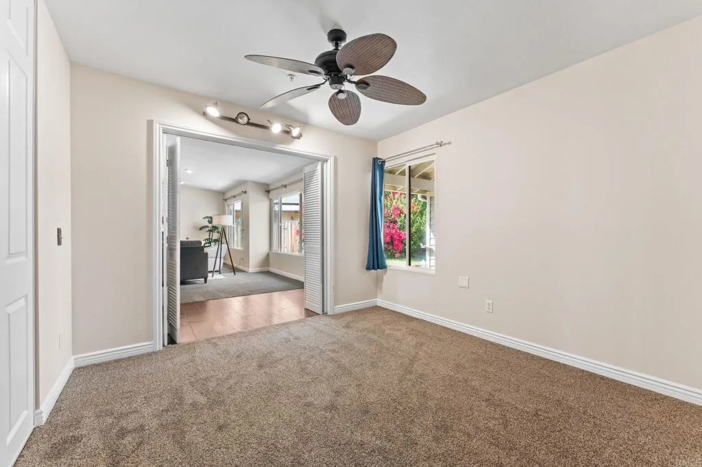 https://cdn.realtyfeed.com/cdn/127/306762414/196b946edc6f61c142c17003925d3cbd.webp
