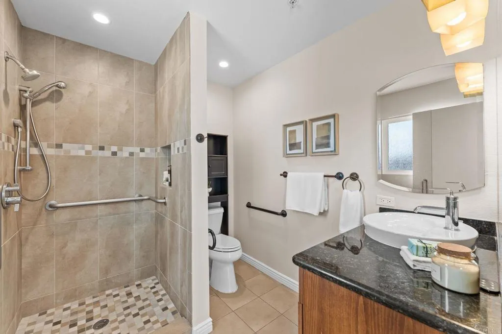 https://cdn.realtyfeed.com/cdn/127/306762414/8dfb33226d69d70327dd43ea79d407eb.webp