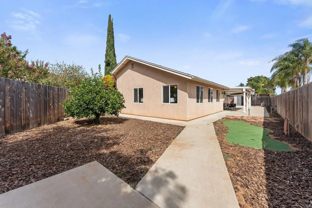 https://cdn.realtyfeed.com/cdn/127/306762414/eee11b50e15837ba217b3d3ded563e5b.webp