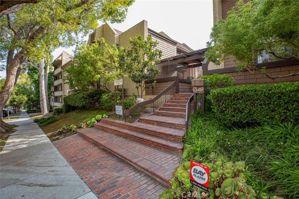 Glendale, CA 91202