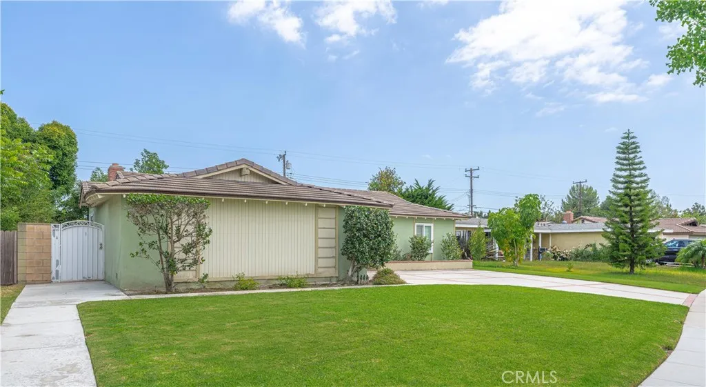 3156 W Teranimar, Anaheim, CA 92804 - Photo 4 of 32, Anaheim, CA