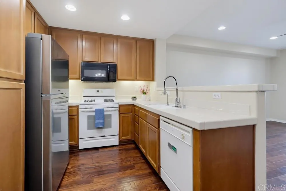 Photo #10: PTP2605136 Listing: Photo #10