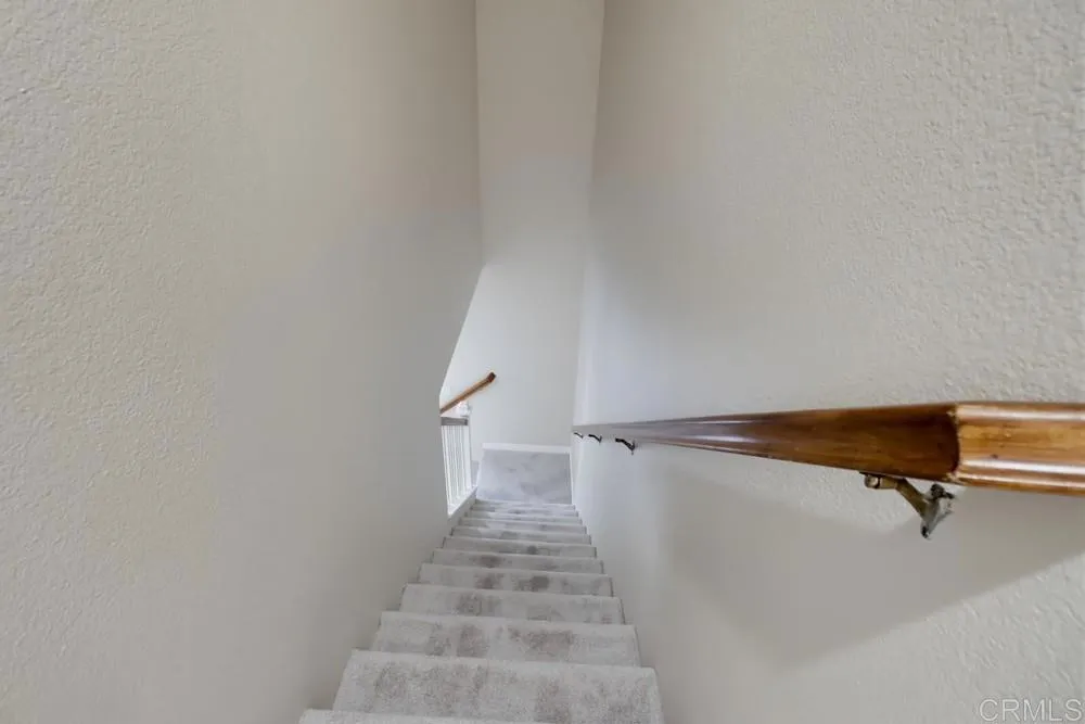 https://cdn.realtyfeed.com/cdn/127/306762427/90a08faad1eb20f2f56db35f1606af21.webp