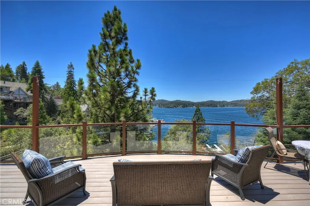 28714 Palisades, Lake Arrowhead, CA 92352 - Photo 4 of 60, Lake Arrowhead, CA
