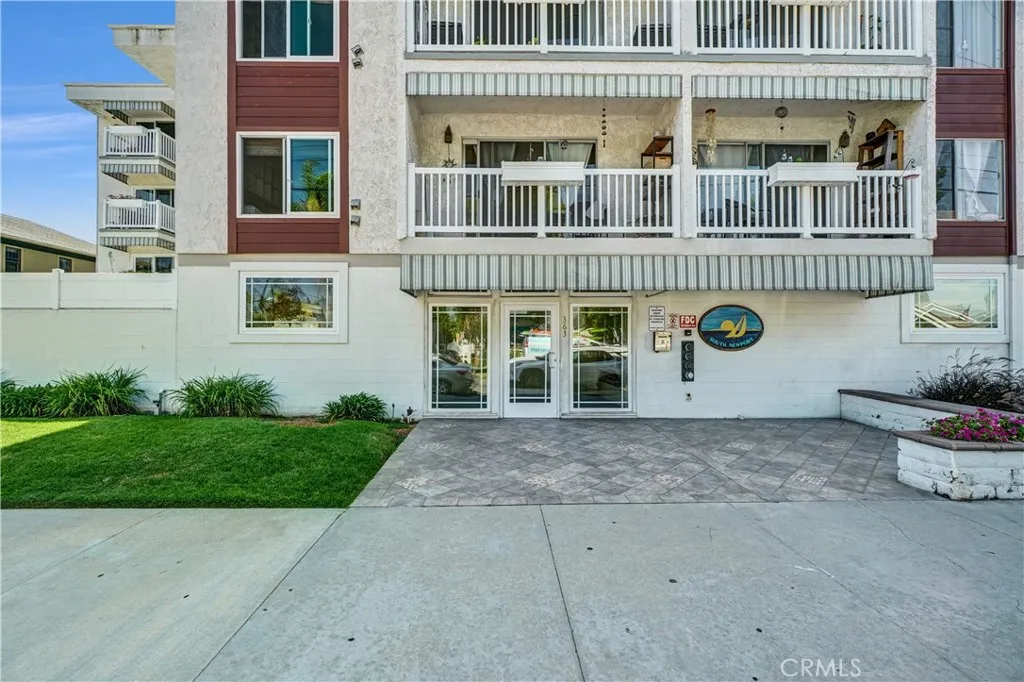 363 Newport Avenue Unit 113, Long Beach, CA 90814 - Main photo, Long Beach, CA