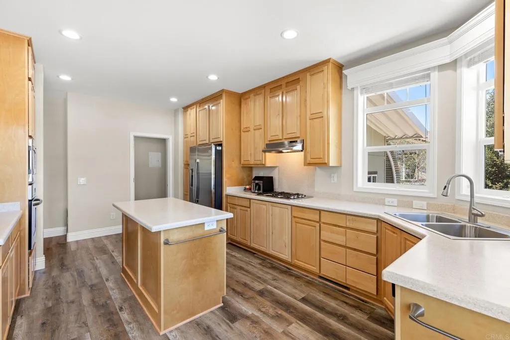 https://cdn.realtyfeed.com/cdn/127/306762462/46d46756bd421ab76d7d1848cf18da25.webp