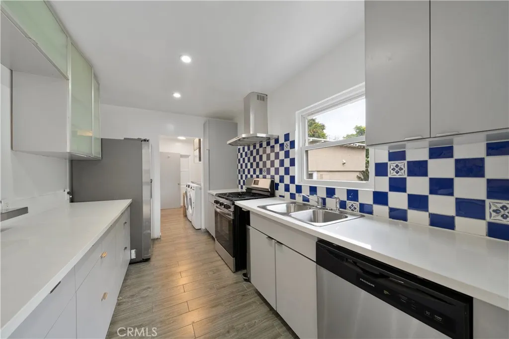 4217 Stewart, Los Angeles, CA 90066 - Photo 5 of 40, Los Angeles, CA
