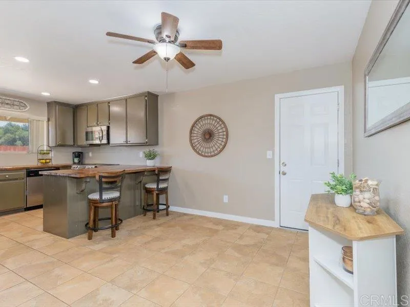 https://cdn.realtyfeed.com/cdn/127/306762468/39594730766745fb329ac304dbbb8d75.webp