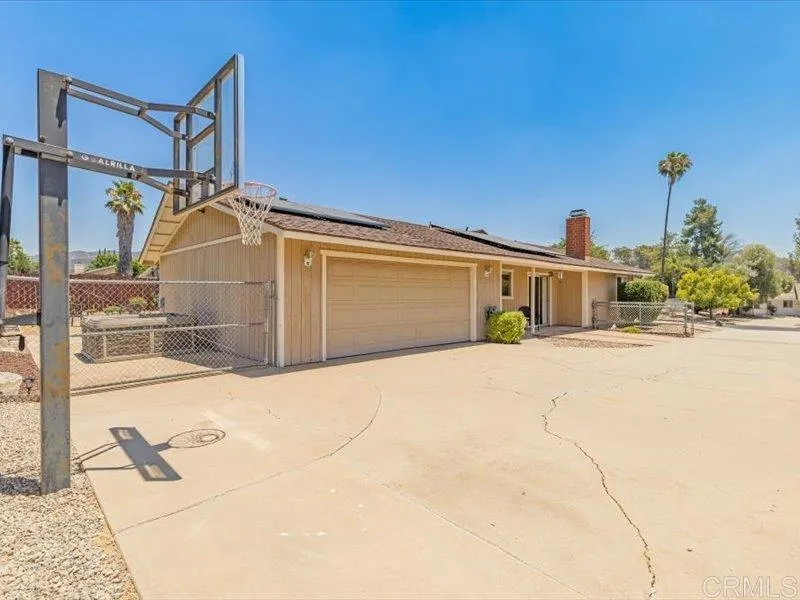 https://cdn.realtyfeed.com/cdn/127/306762468/7efef033a7bf1af6568b22bfa0611e11.webp