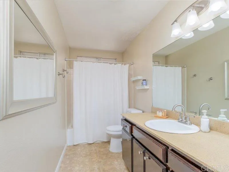 https://cdn.realtyfeed.com/cdn/127/306762468/8c85d8037337d729e726011e6909ffee.webp