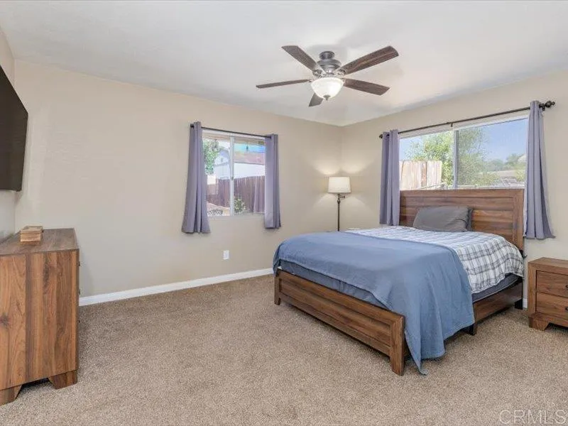 https://cdn.realtyfeed.com/cdn/127/306762468/ec447c65ba62fd9eadfc85d6fd2ec2c7.webp