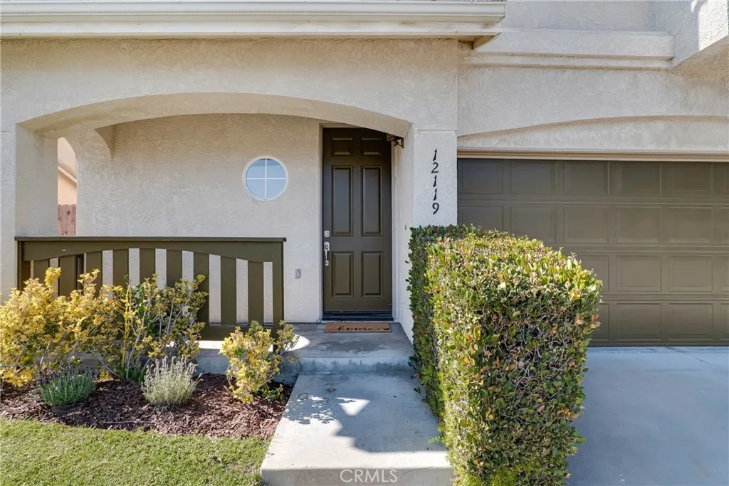 12119 Via Santa Barbara, Sylmar, CA 91342 - Photo 3 of 52, Sylmar, CA