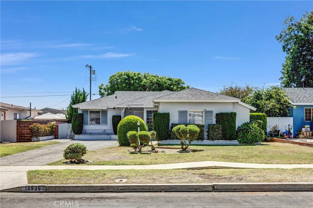 10939 Gloria, Los Angeles, CA 91344 - Photo 2 of 26, Los Angeles, CA