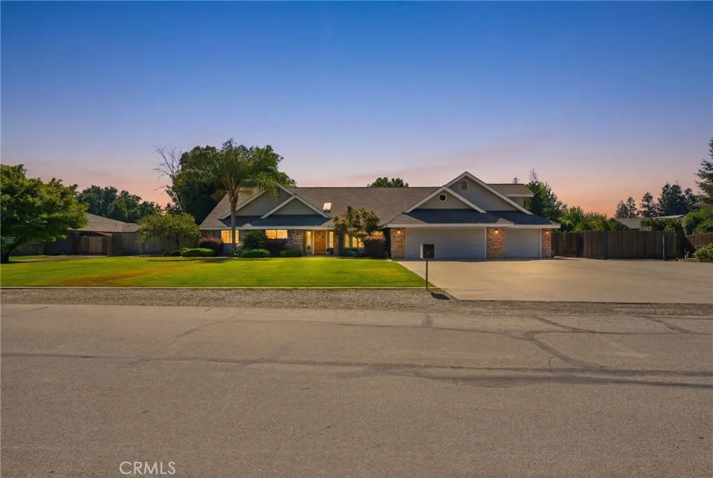 1203 N Tommy Court, Visalia, CA 93291 - Photo 2 of 75, Visalia, CA