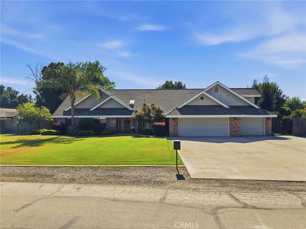 1203 N Tommy Court, Visalia, CA 93291 - Main photo, Visalia, CA