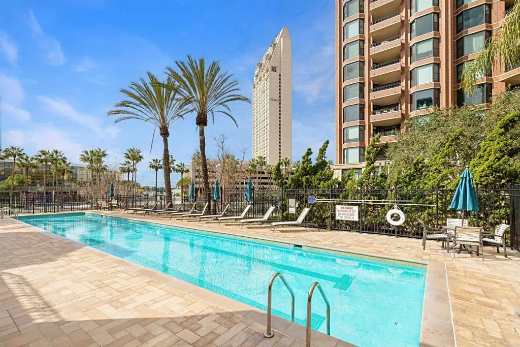 https://cdn.realtyfeed.com/cdn/127/306762493/b6f6701a8d7e50b0a0b8091aa67726da.webp