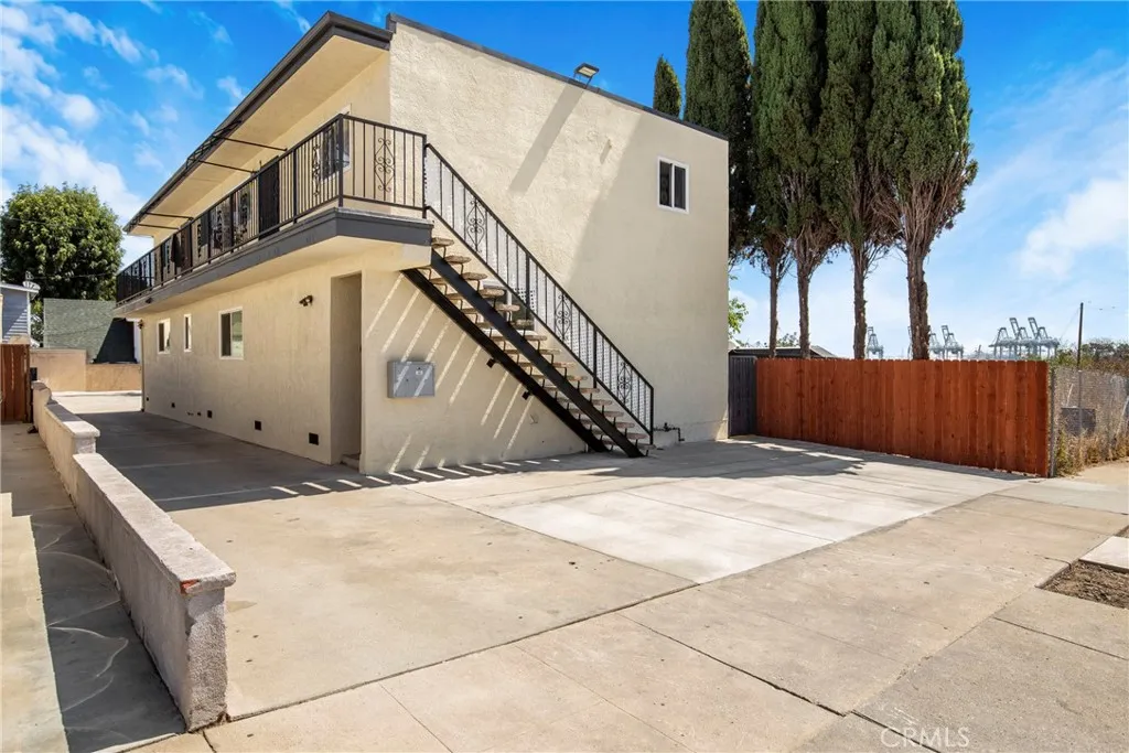 564 W Macarthur, San Pedro, CA 90731 - Photo 2 of 32, San Pedro, CA
