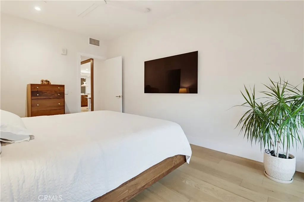 Photo #54: OC26148408 Listing: Photo #54