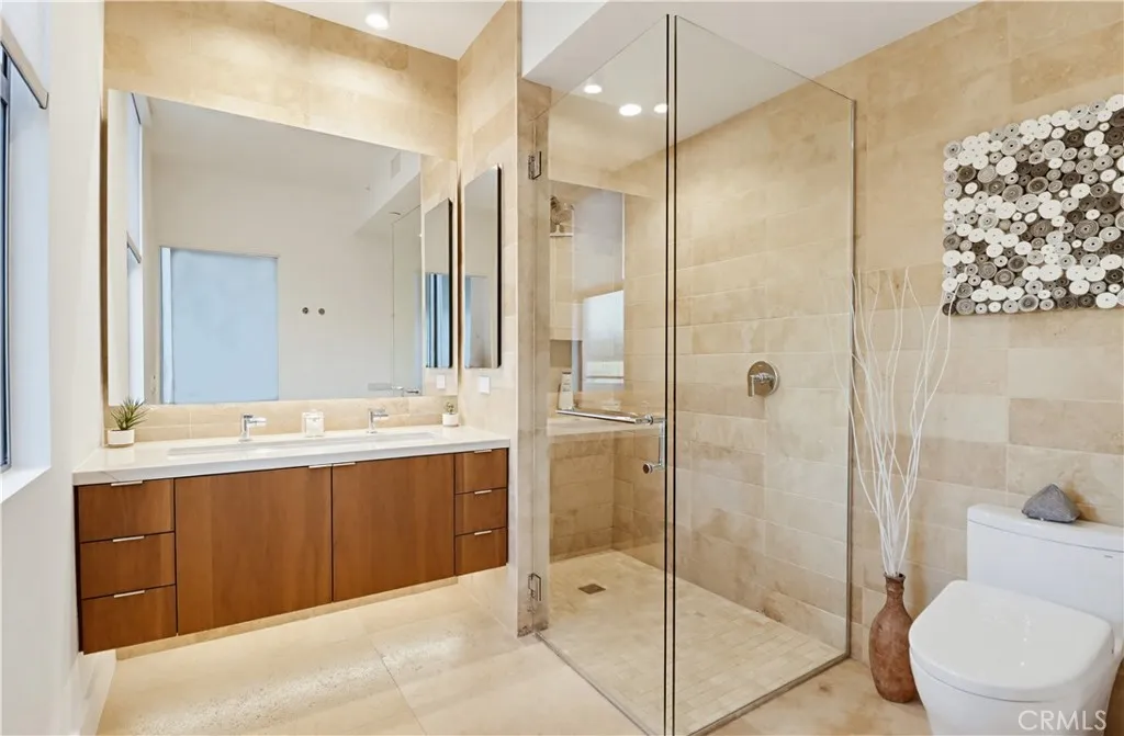 Photo #56: OC26148408 Listing: Photo #56