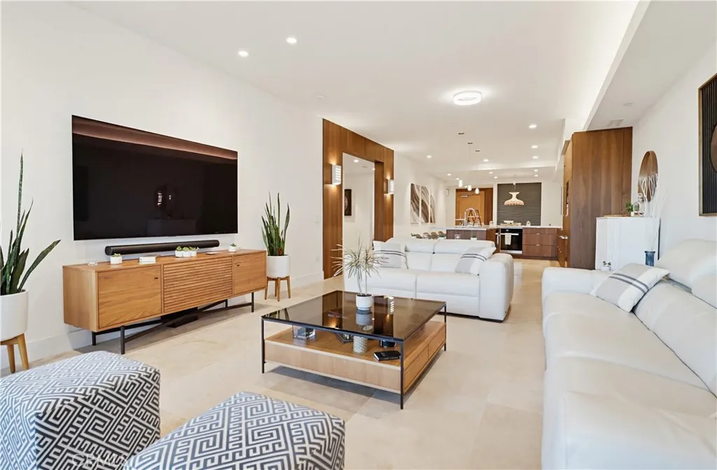 Photo #29: OC26148408 Listing: Photo #29