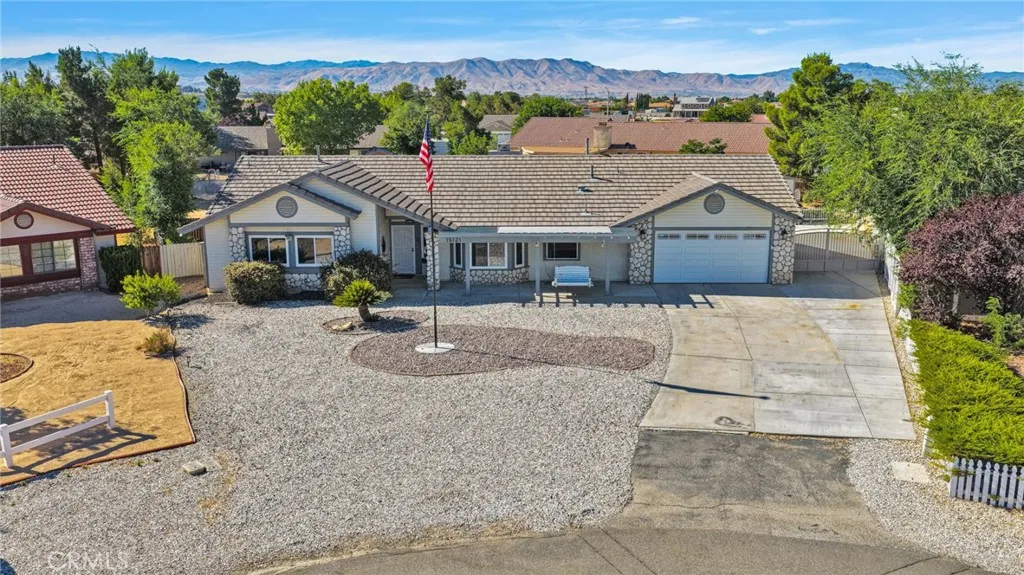 19121 Nimshew Road, Apple Valley, CA 92308 - Main photo, Apple Valley, CA