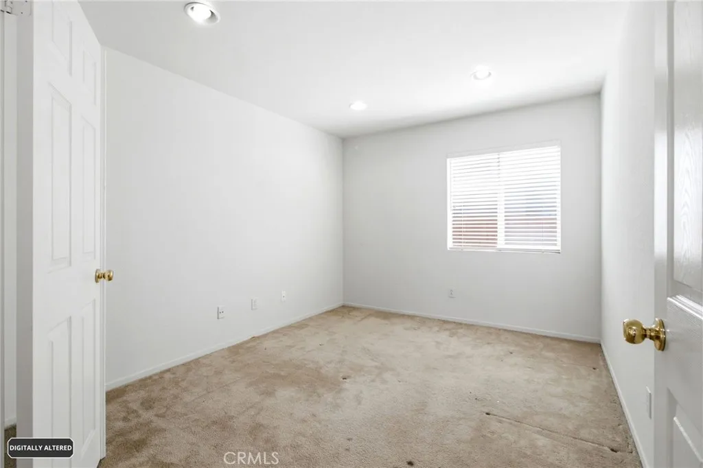 https://cdn.realtyfeed.com/cdn/127/306762510/deb206ec210a4e39fff1d34b9fd29317.webp