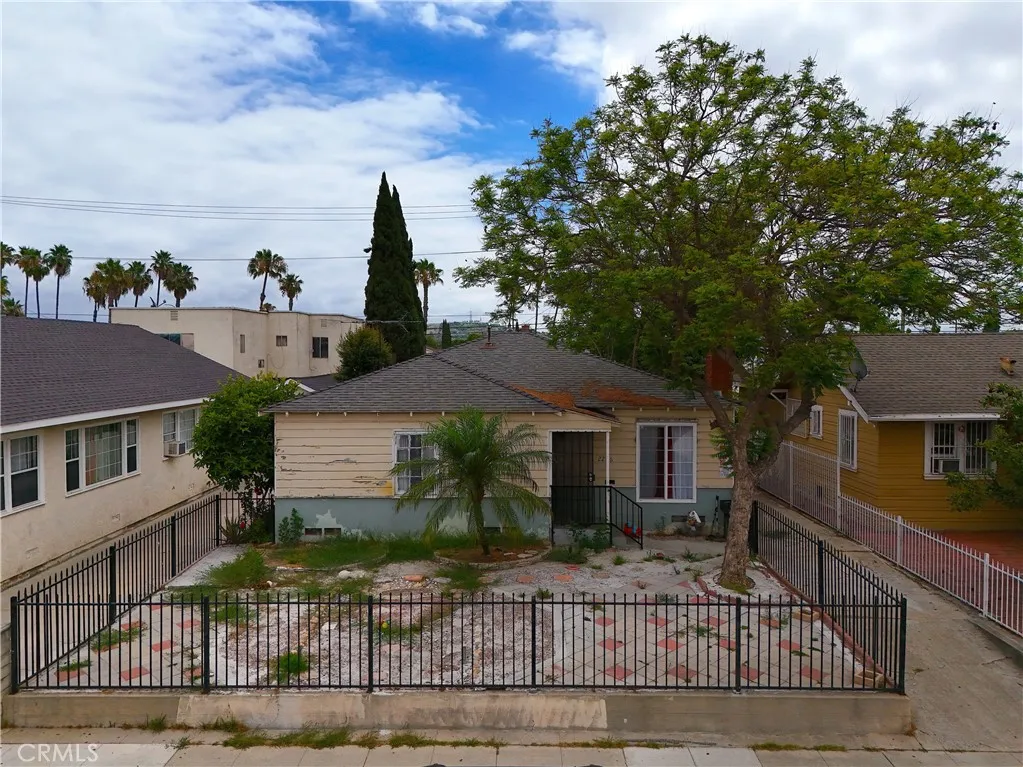 2246 Locust, Long Beach, CA 90806 - Main photo, Long Beach, CA