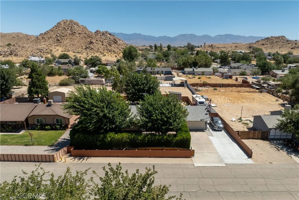 17164 Schollview, Lake Los Angeles, CA 93591 - Main photo, Lake Los Angeles, CA
